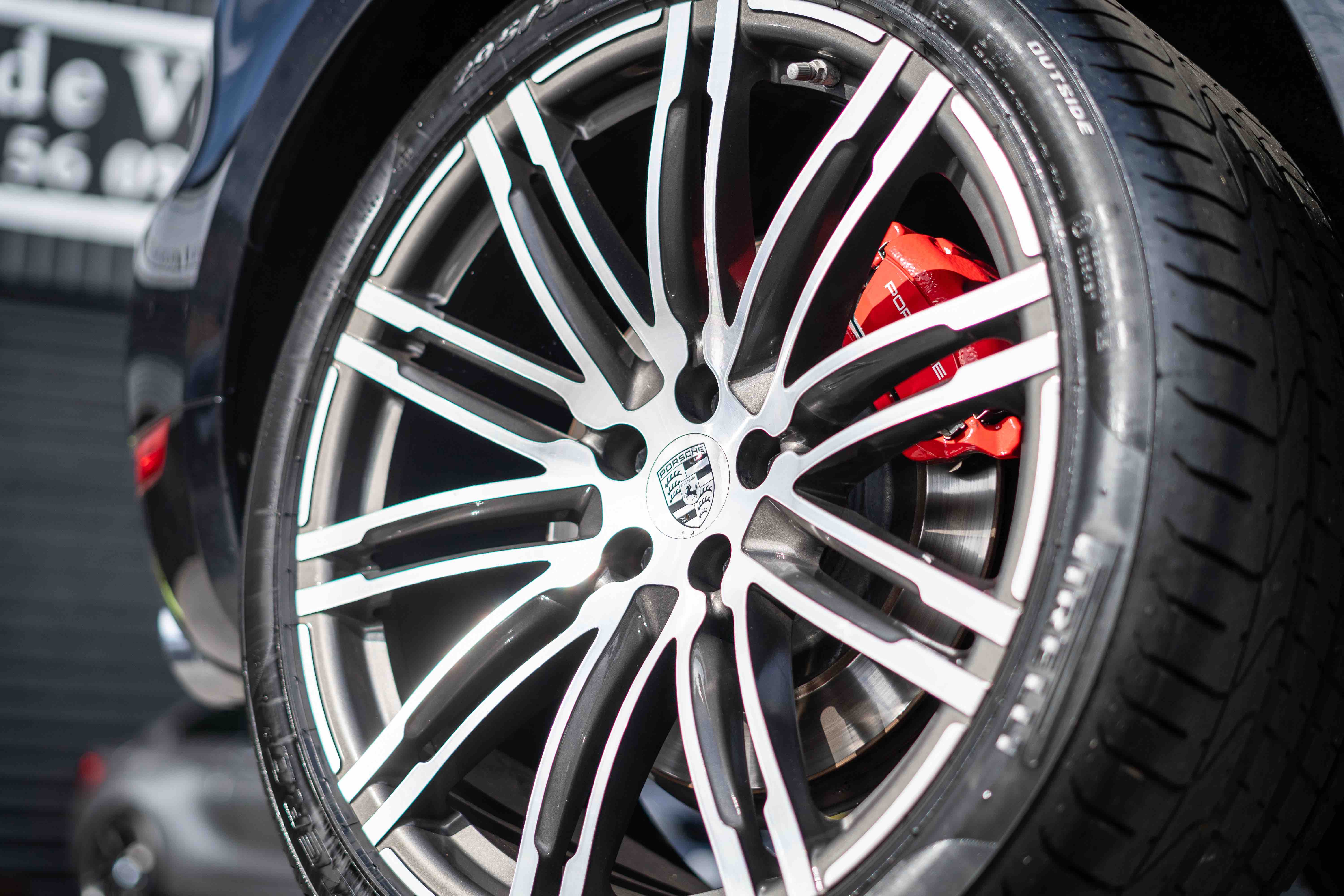 PORSCHE MACAN 3.6 V6 TURBO