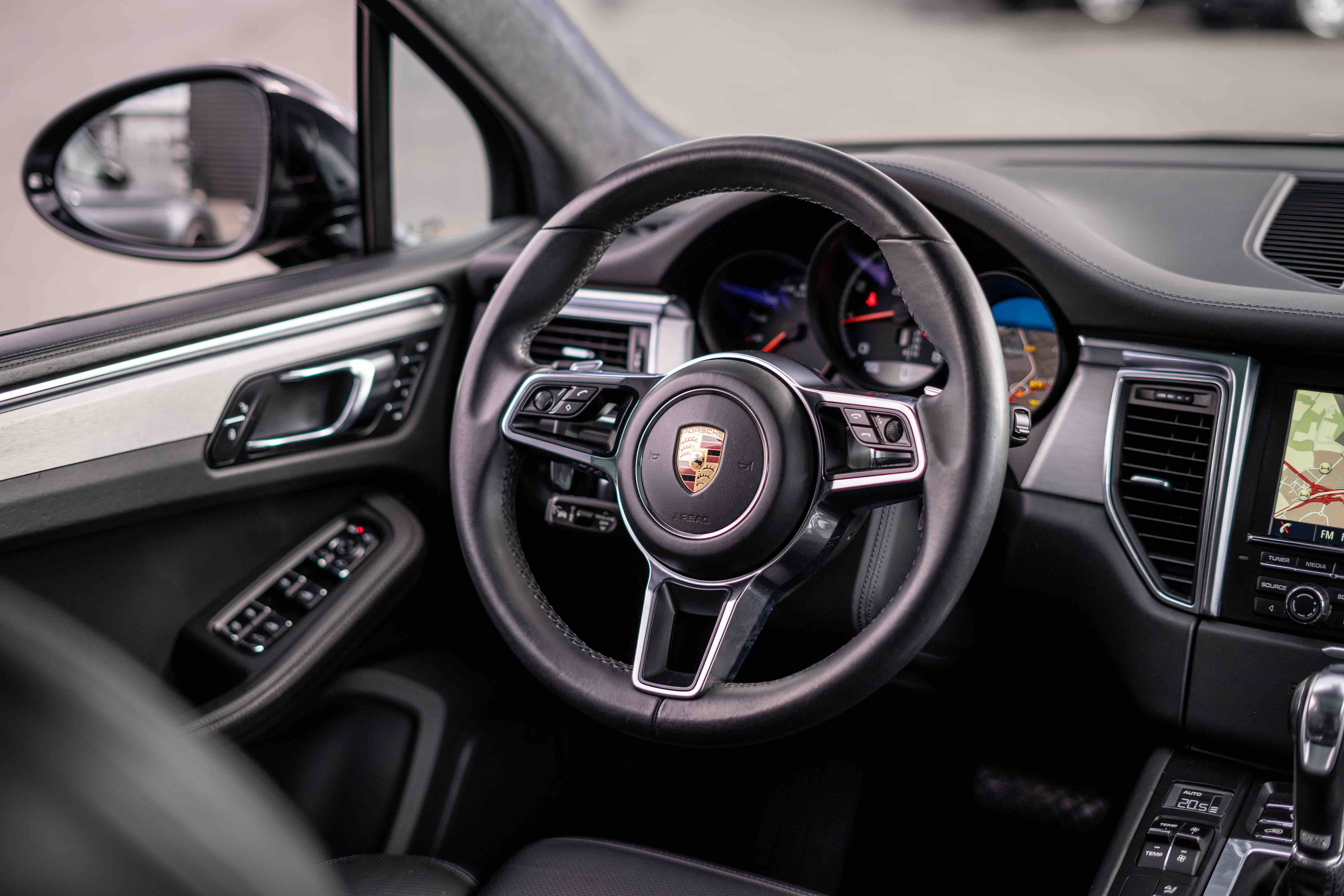 PORSCHE MACAN 3.6 V6 TURBO