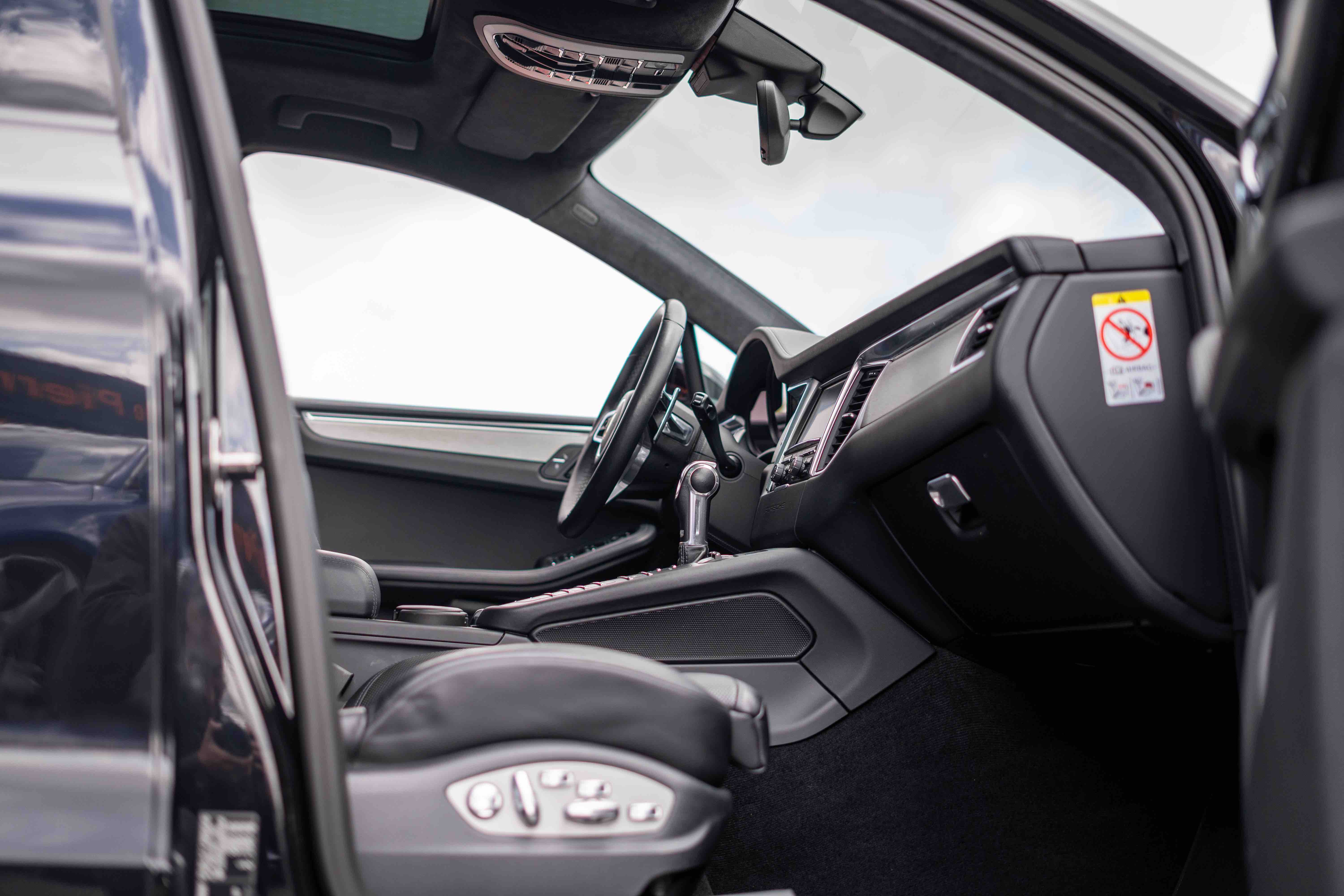 PORSCHE MACAN 3.6 V6 TURBO