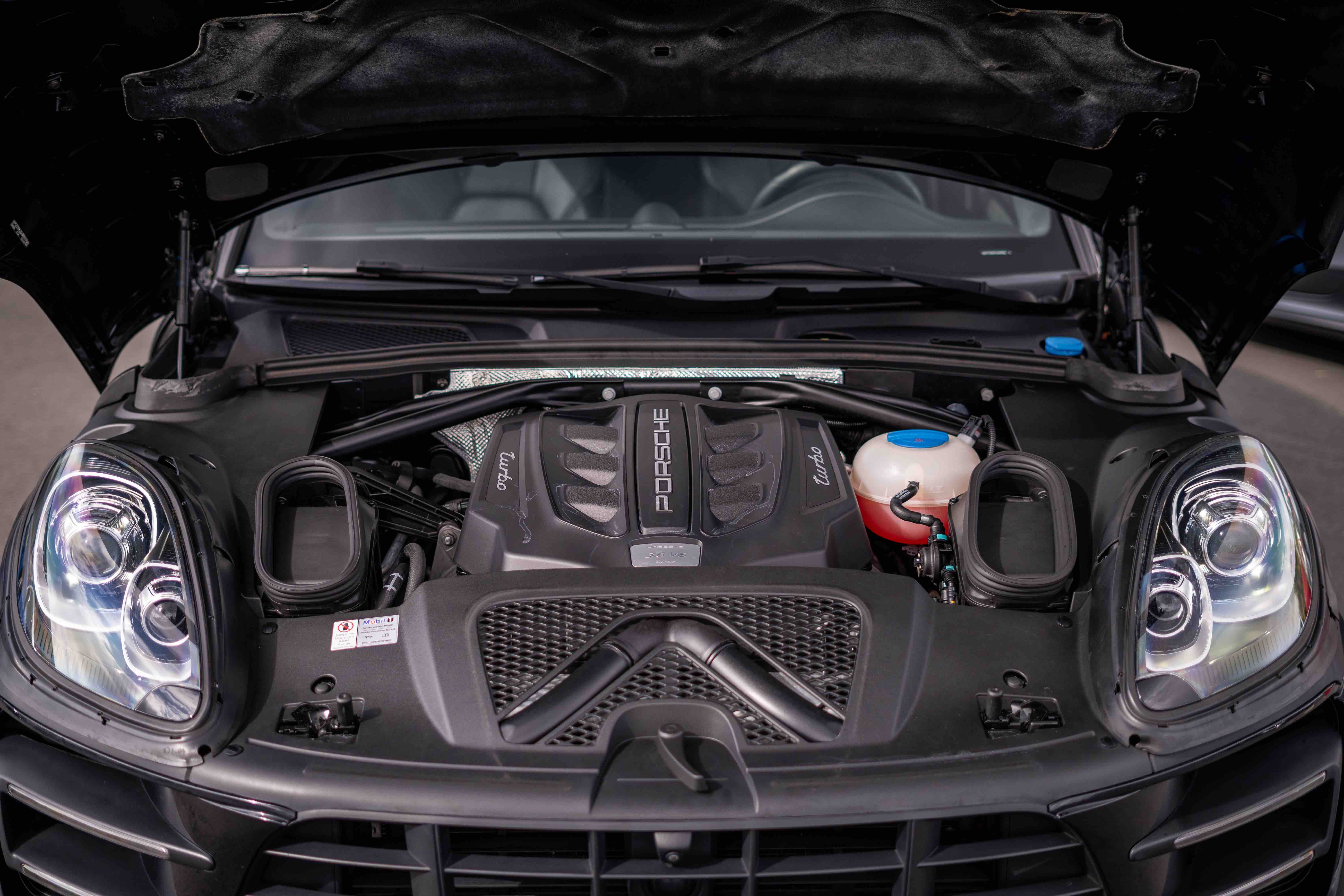 PORSCHE MACAN 3.6 V6 TURBO