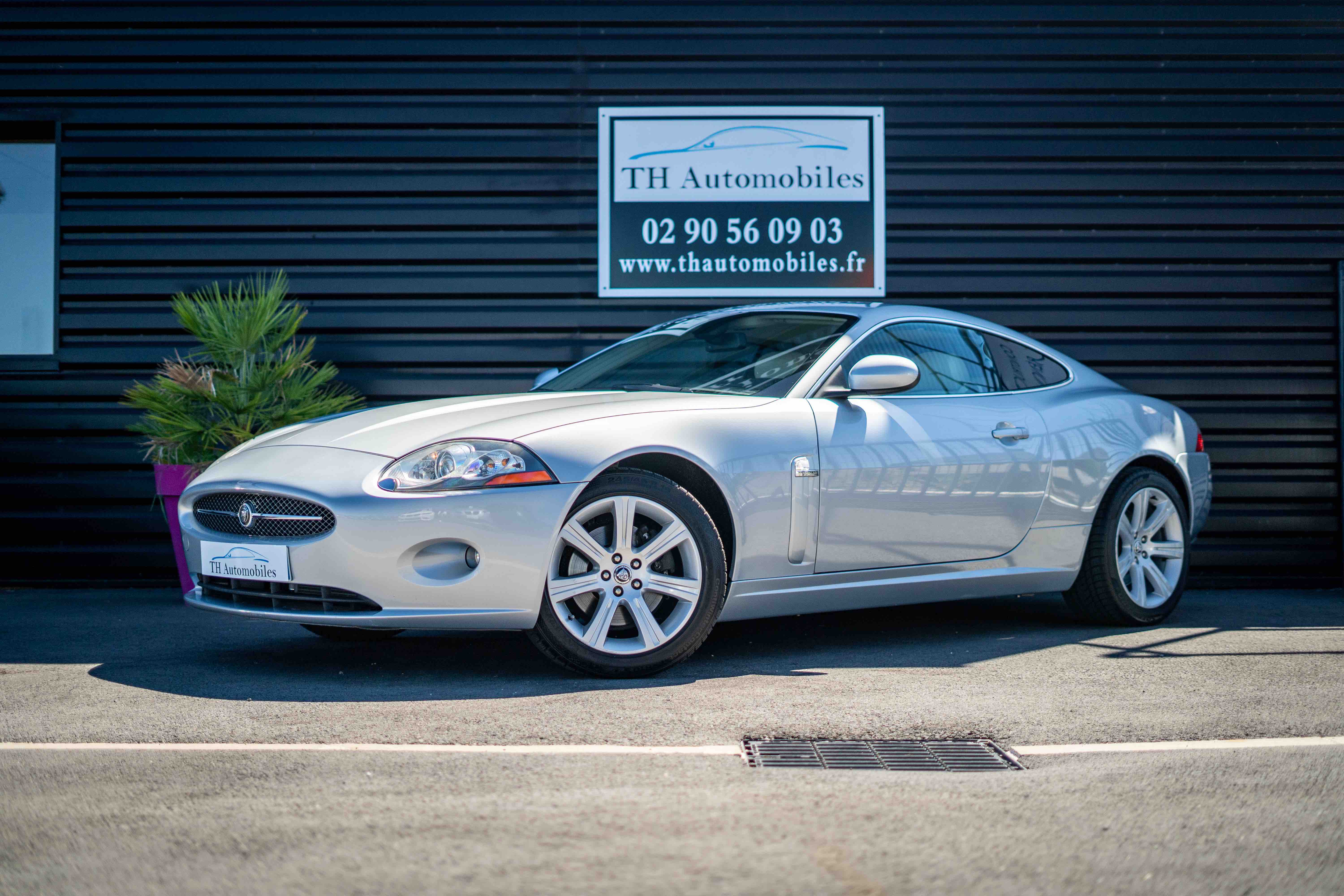 JAGUAR XK COUPE 4.2 V8