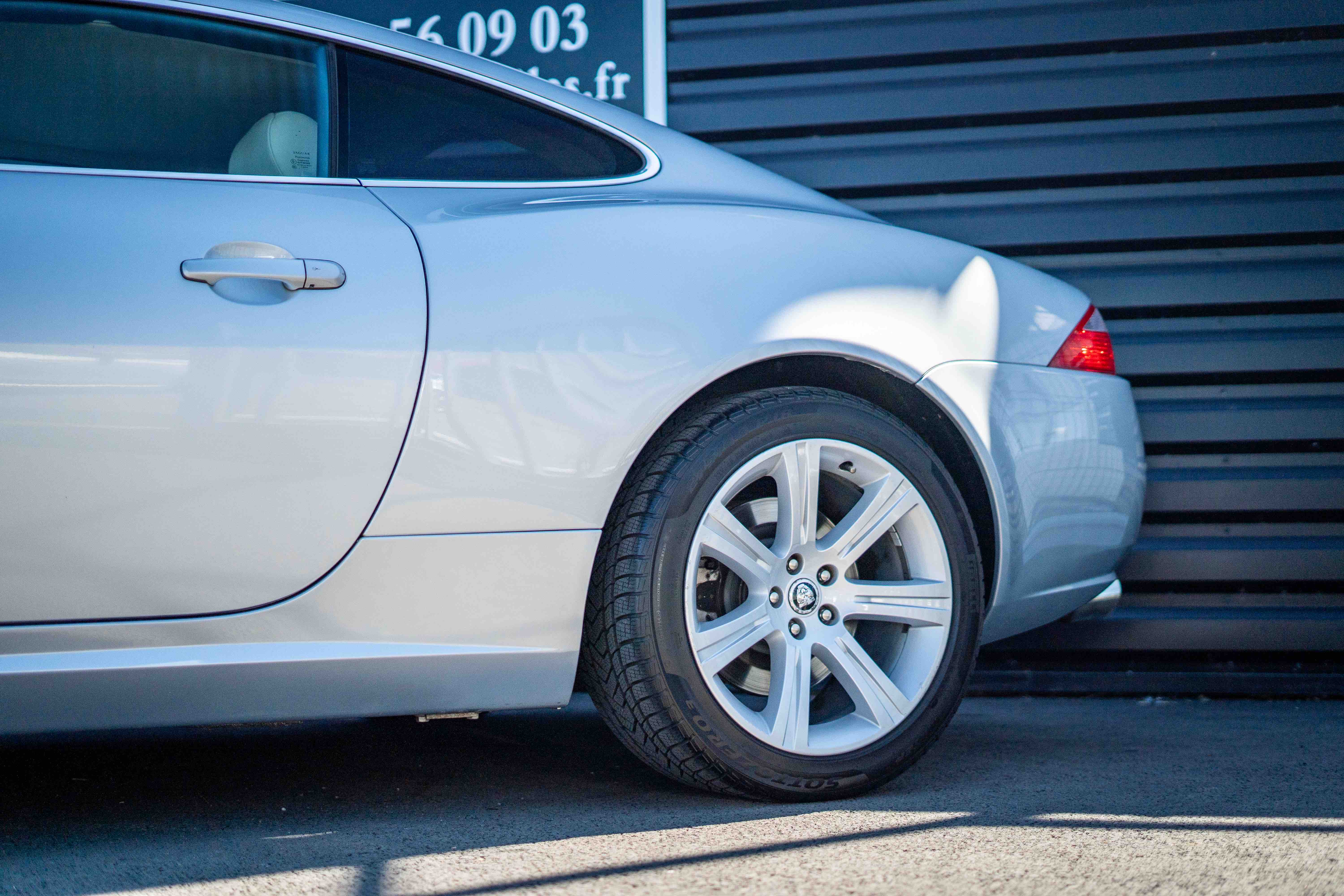 JAGUAR XK COUPE 4.2 V8