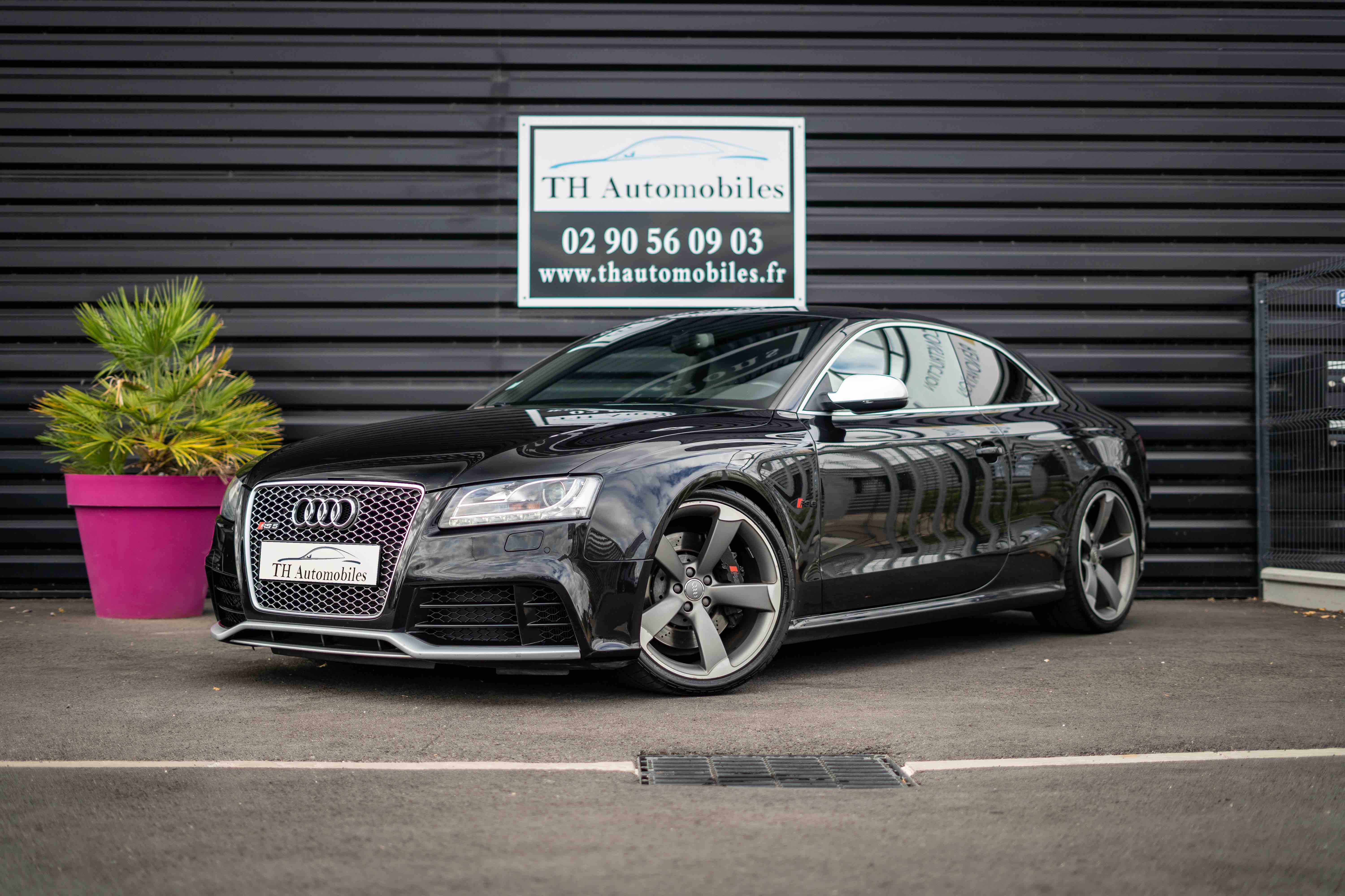 AUDI RS5 (2) 4.2 V8 