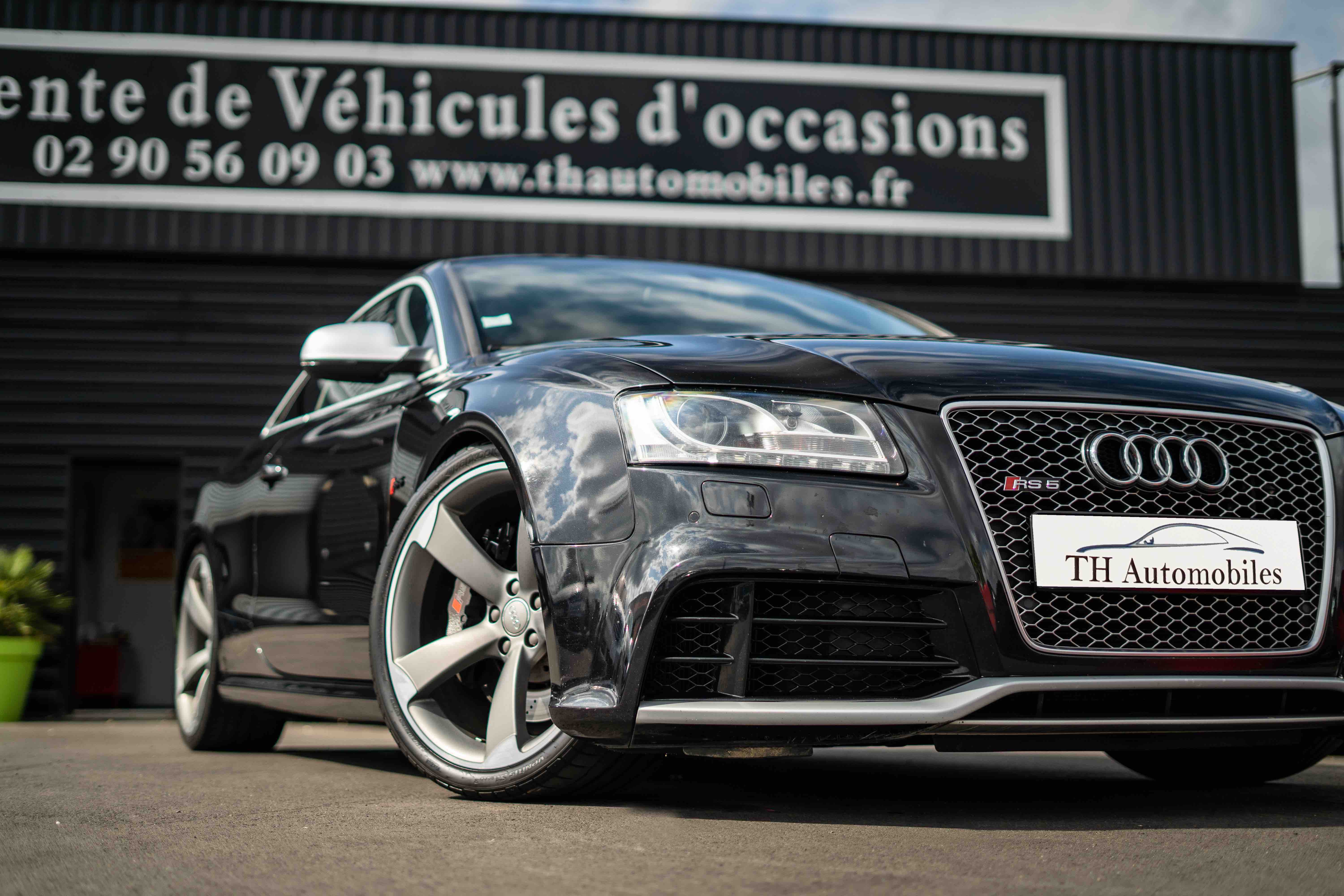 AUDI RS5 (2) 4.2 V8 