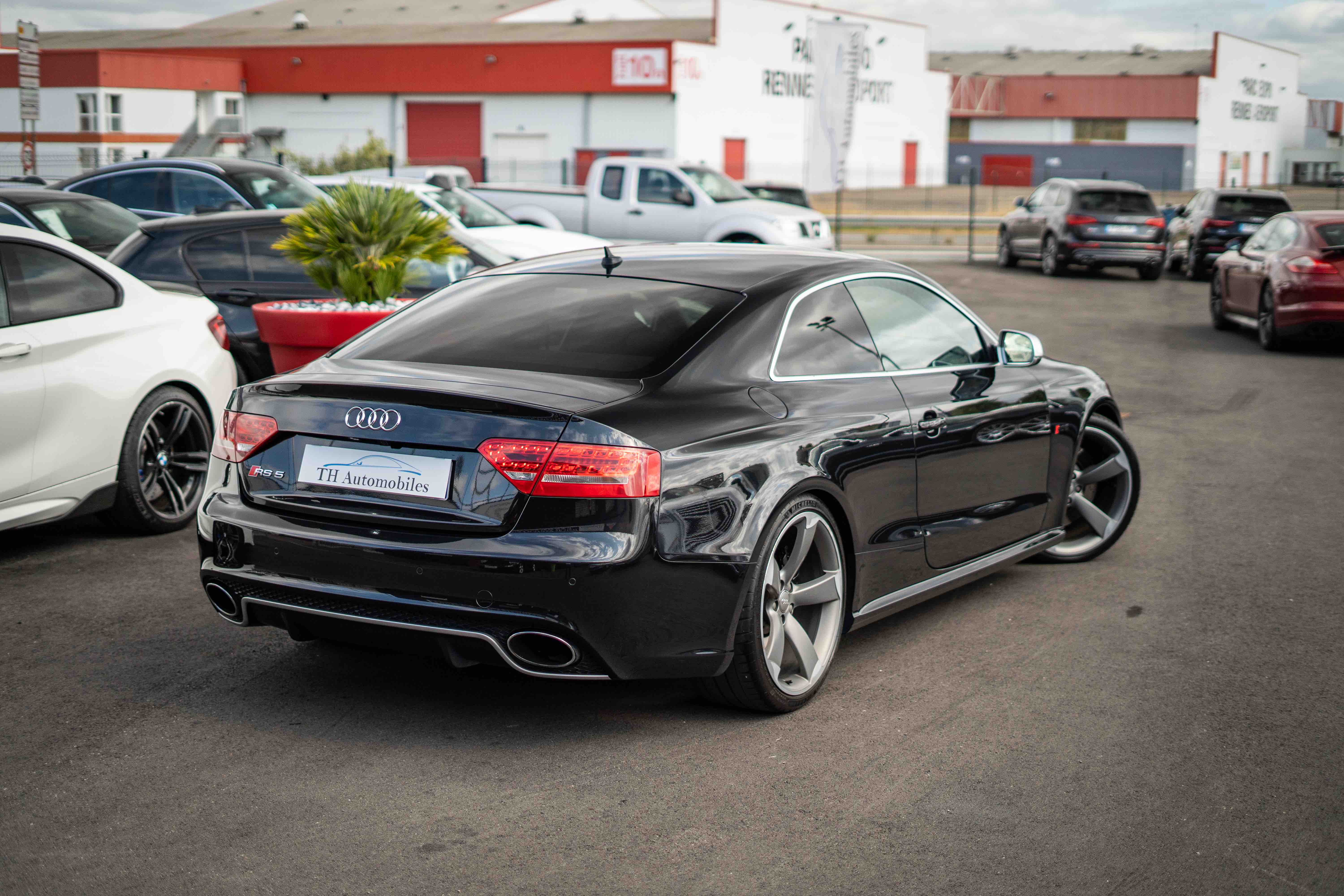 AUDI RS5 (2) 4.2 V8 