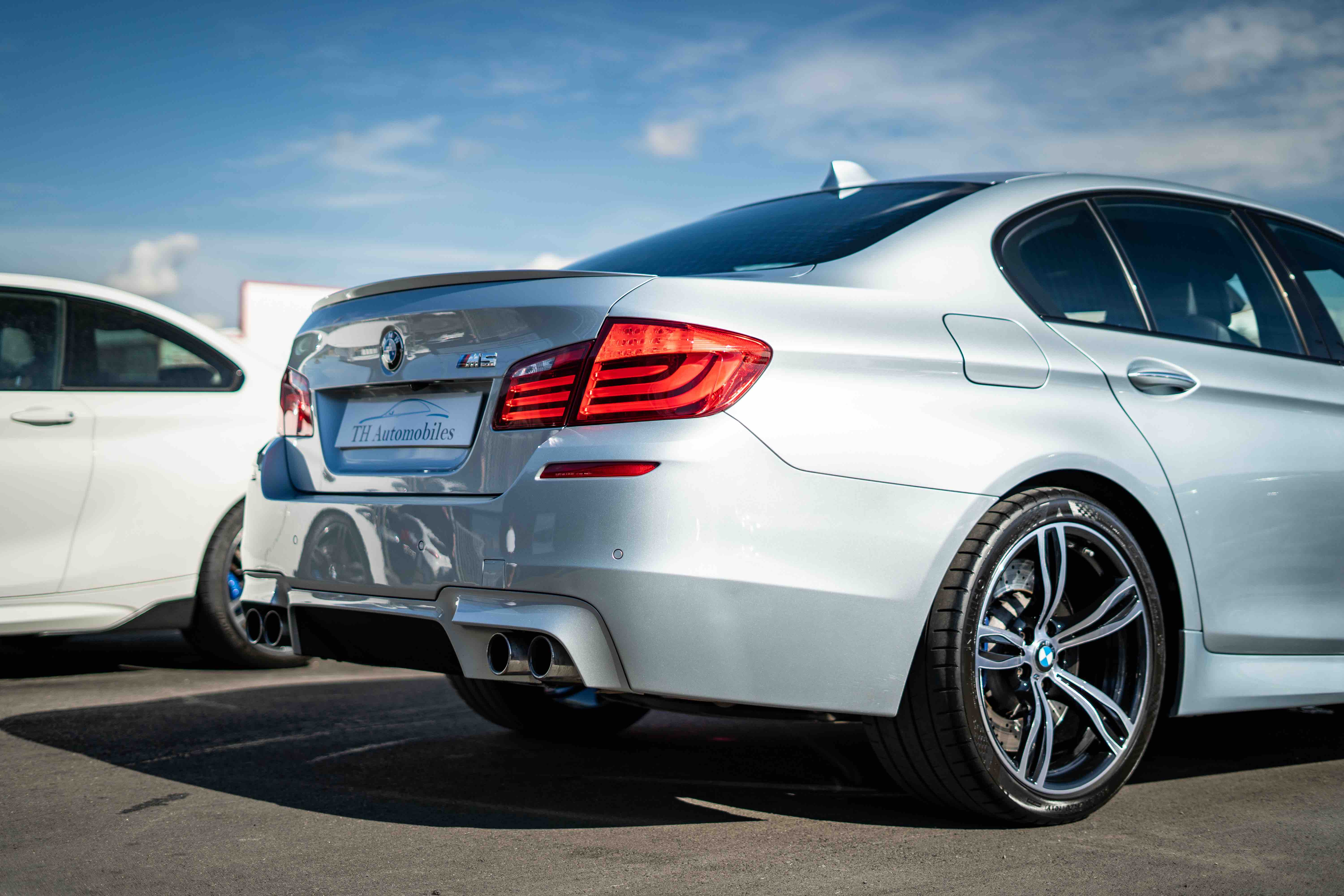 BMW SERIE 5 (F10) M5 4.4 V8 BITURBO 560 ch