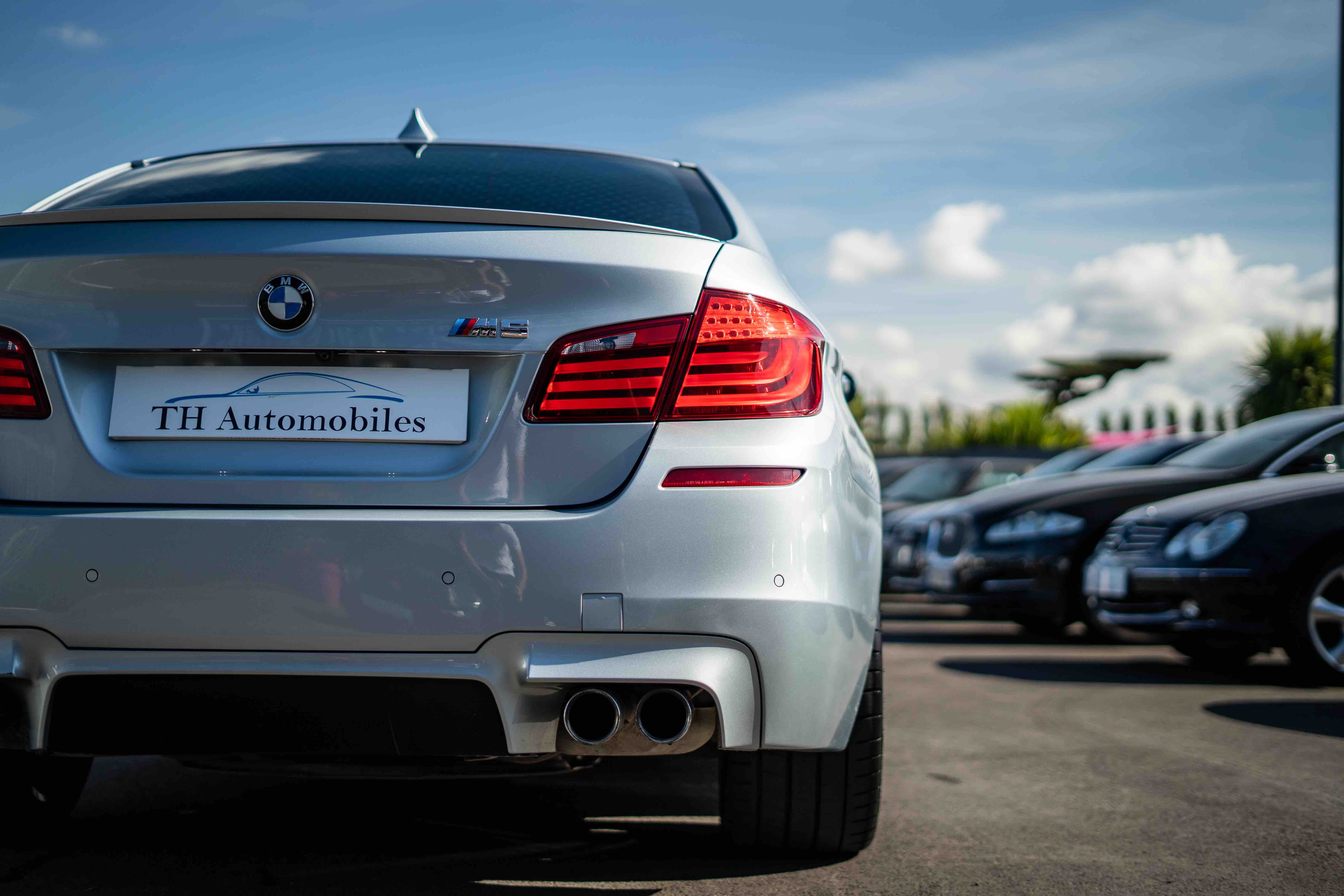 BMW SERIE 5 (F10) M5 4.4 V8 BITURBO 560 ch