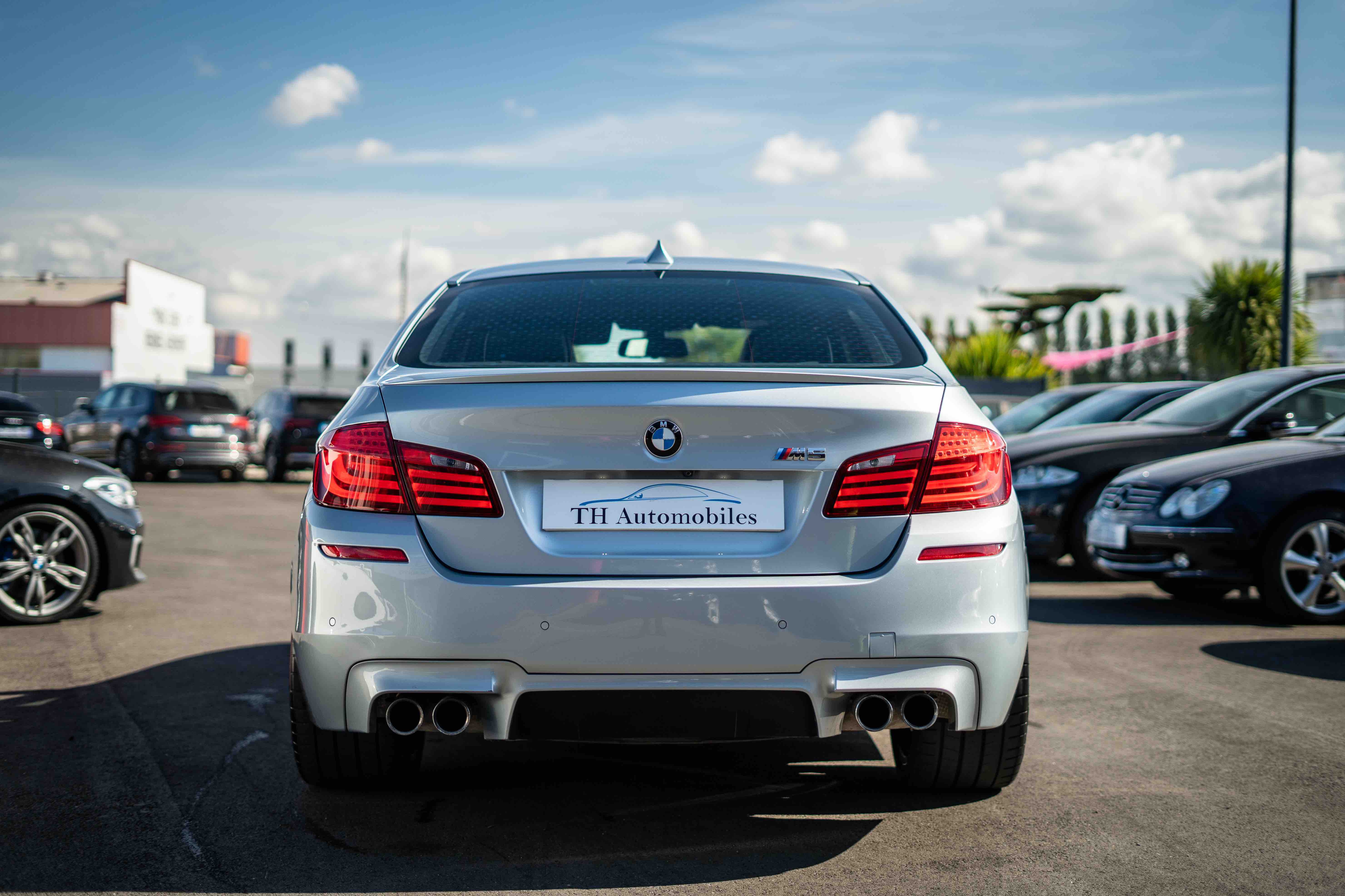 BMW SERIE 5 (F10) M5 4.4 V8 BITURBO 560 ch