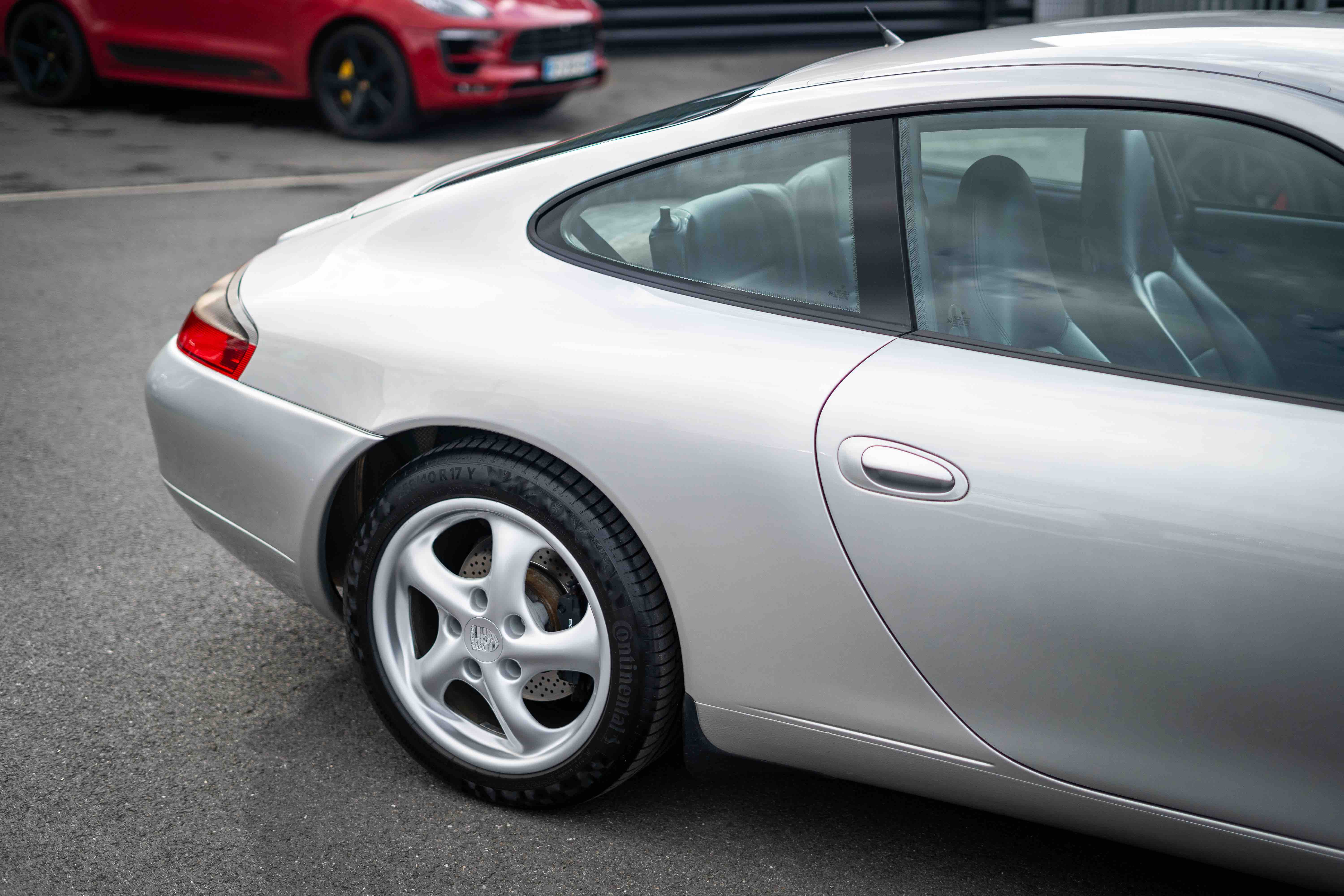 PORSCHE 911 Type 996 3.4 300ch CARRERA