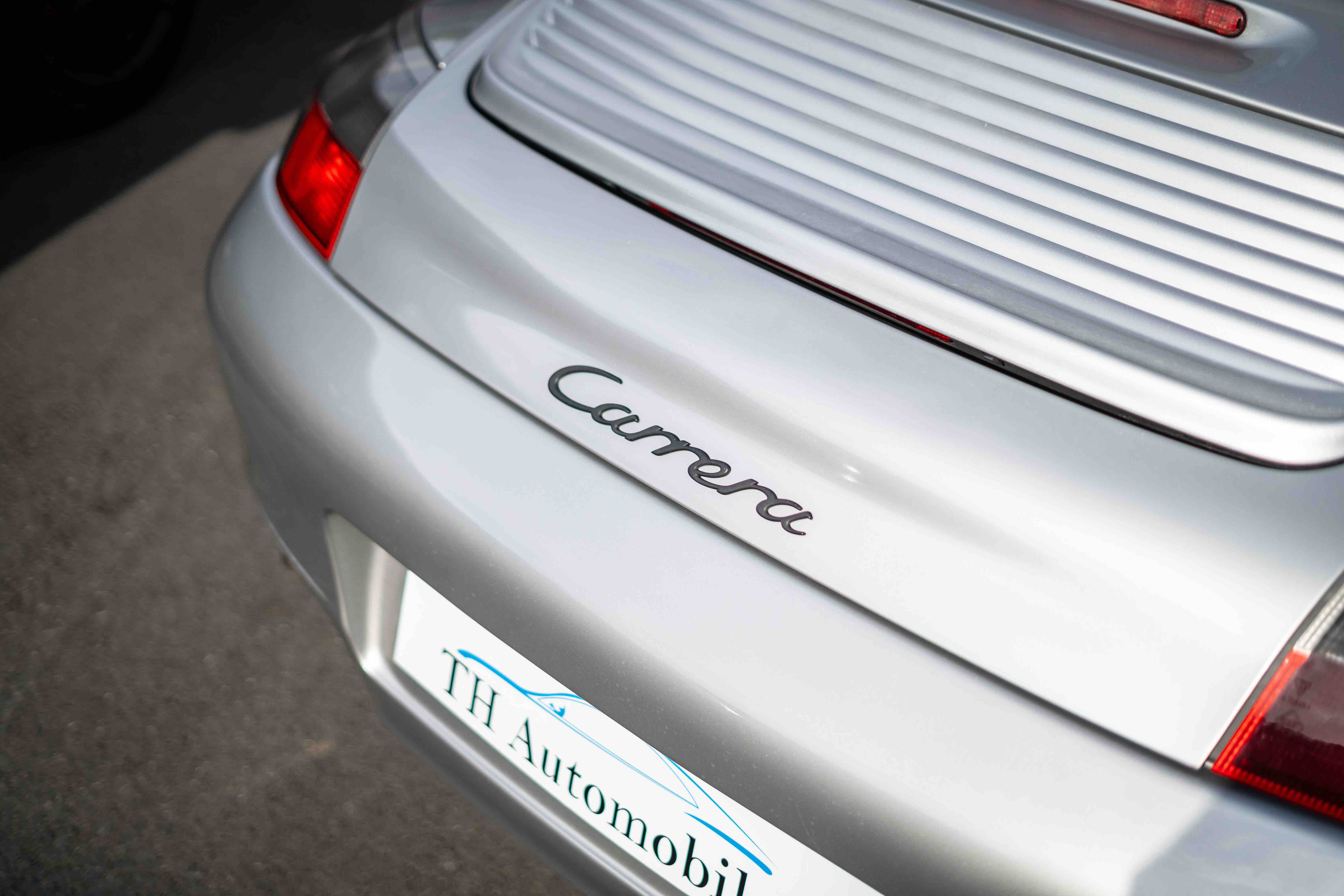 PORSCHE 911 Type 996 3.4 300ch CARRERA