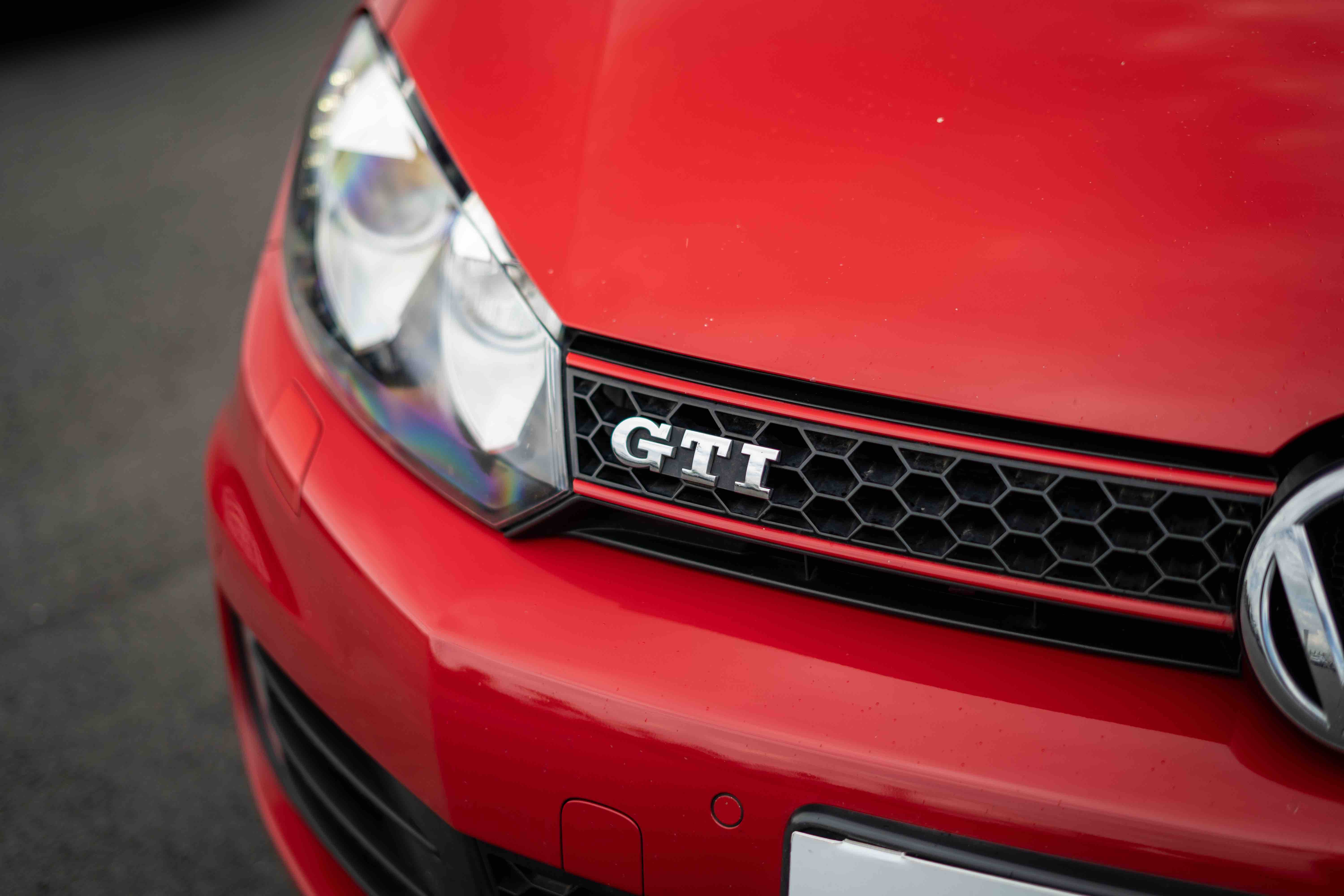 VOLKSWAGEN GOLF VI 2.0 TSI 210 GTI DSG6 Edition ADIDAS / Toit ouvrant