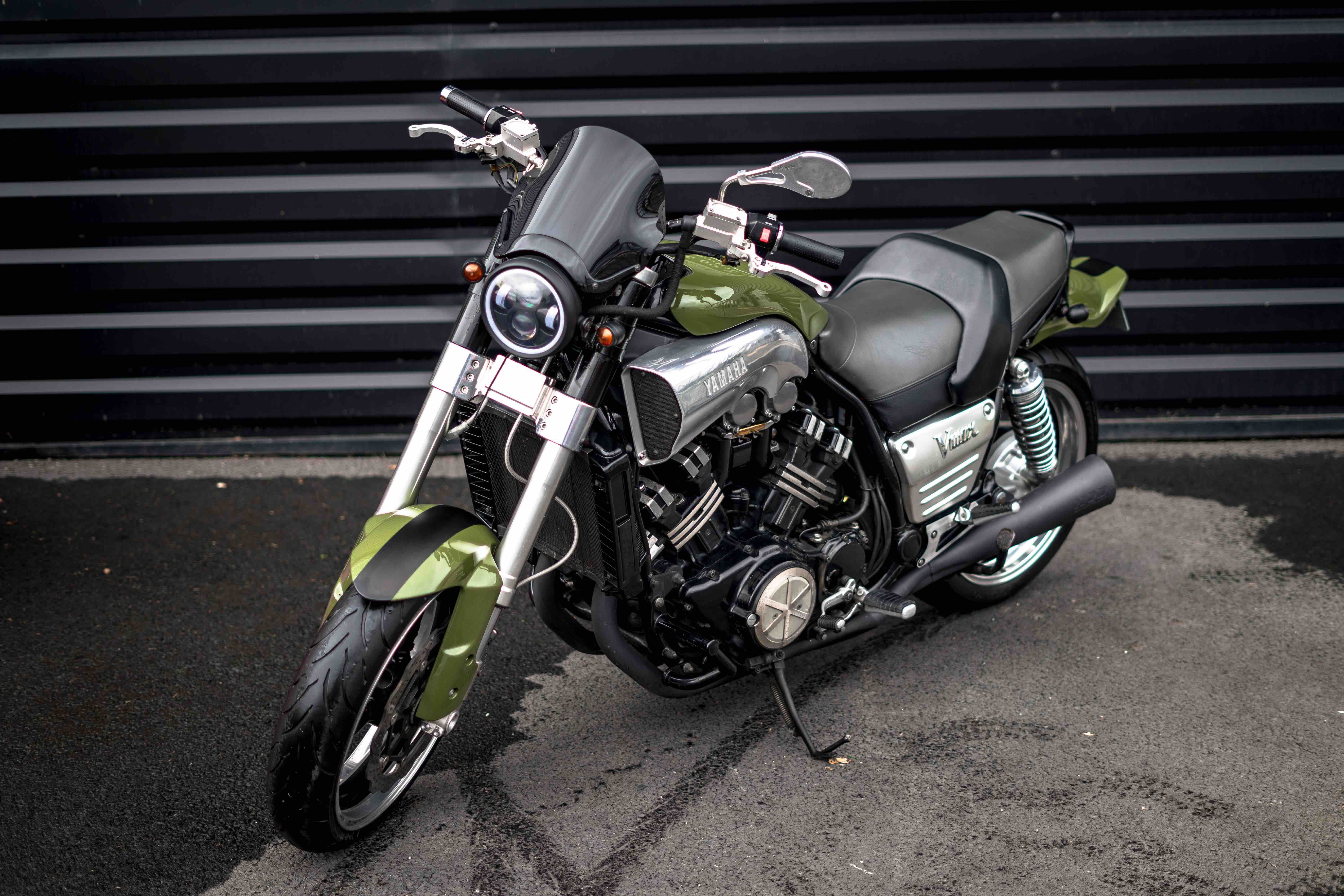 YAMAHA 1200 V-MAX