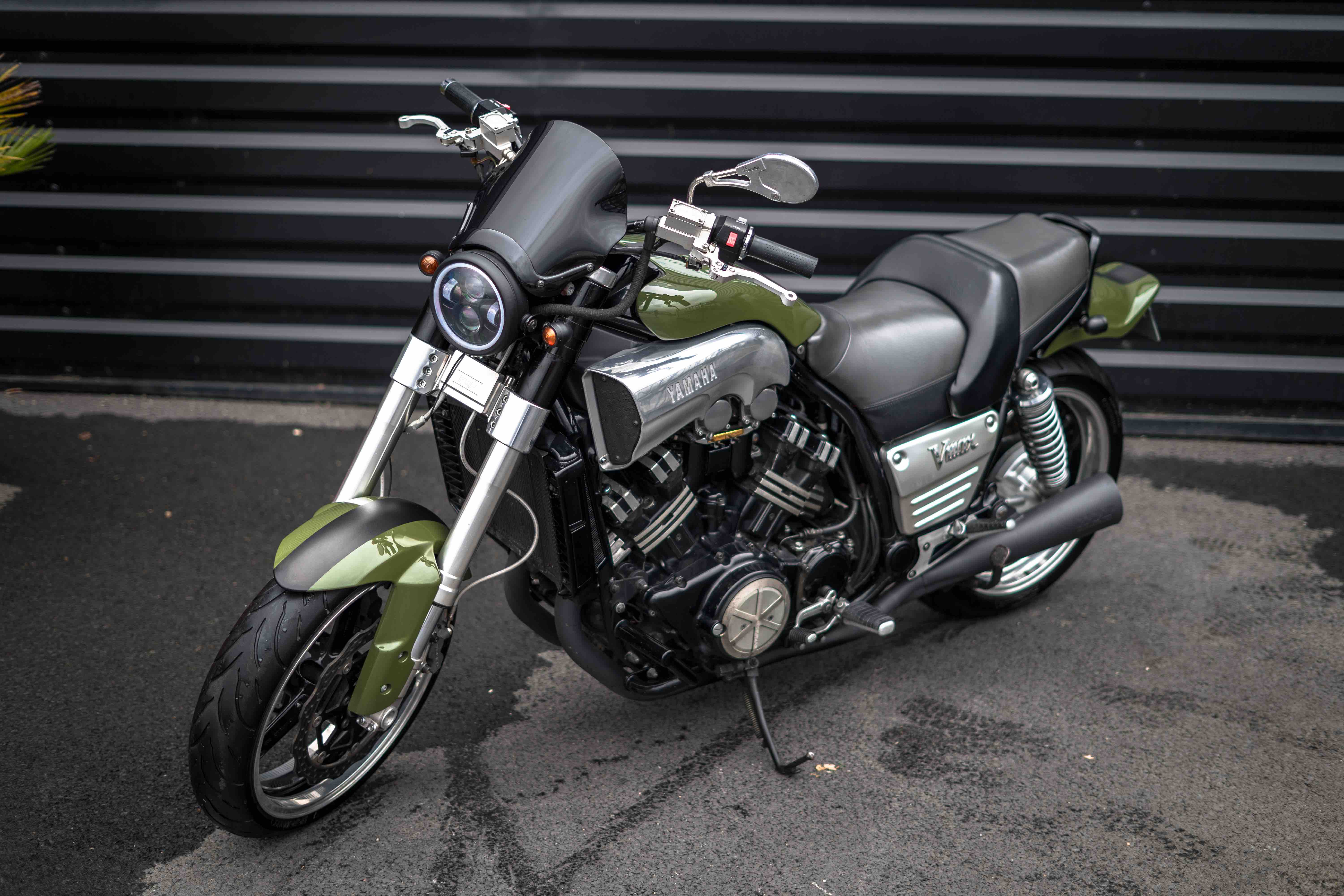 YAMAHA 1200 V-MAX