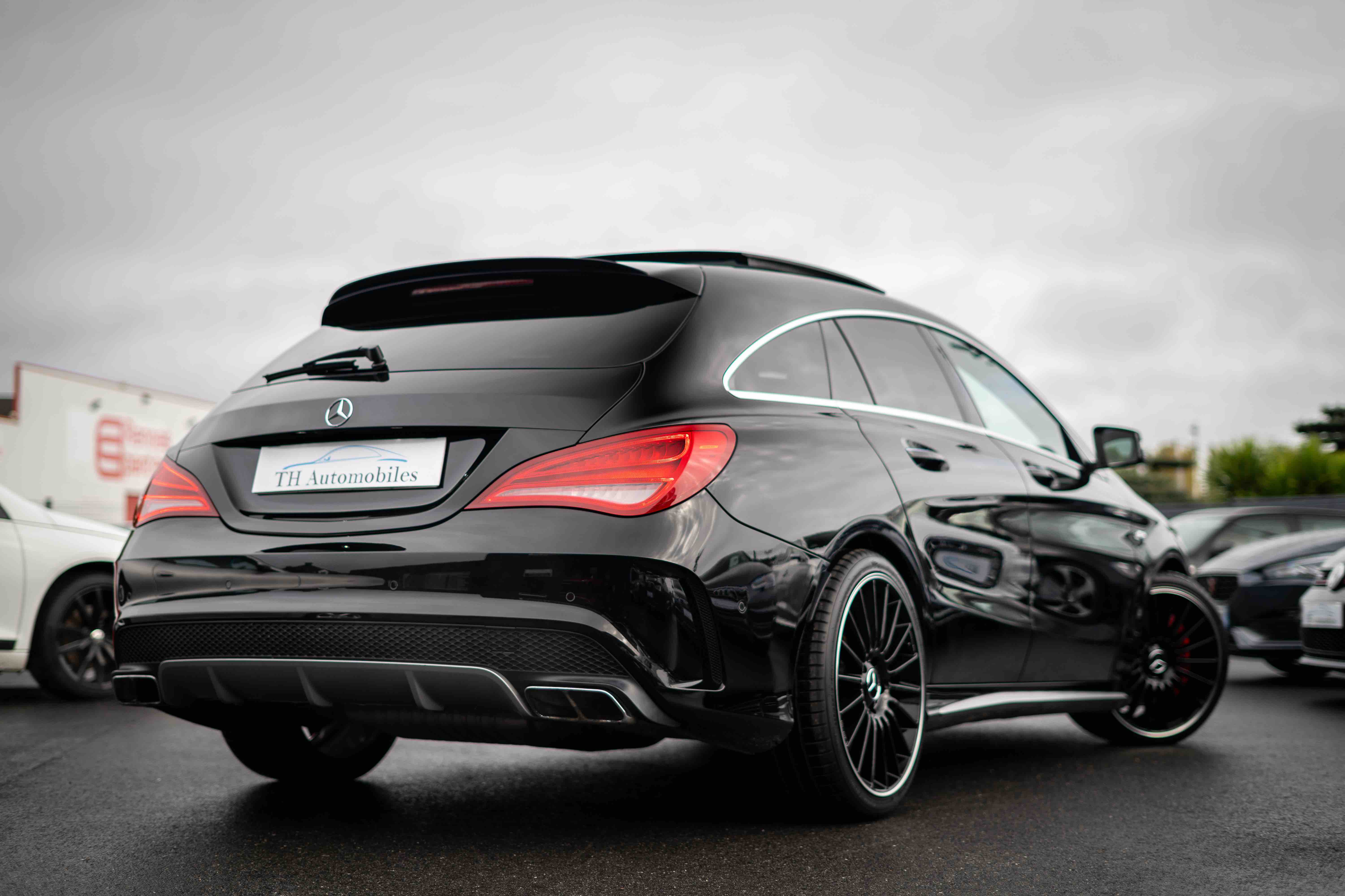 MERCEDES CLA SHOOTING BRAKE 45 AMG 381ch 4MATIC SPEEDSHIFT DCT