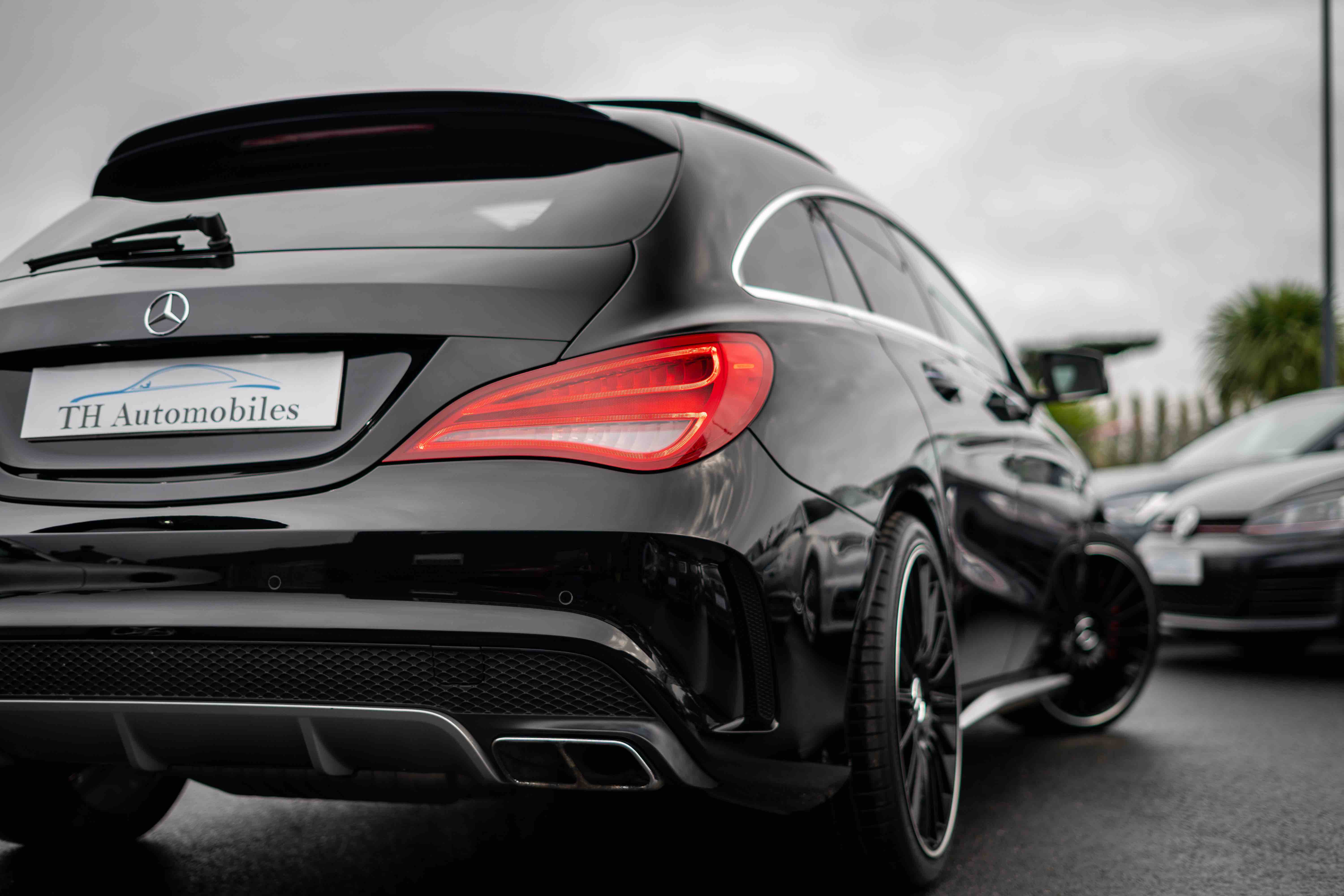 MERCEDES CLA SHOOTING BRAKE 45 AMG 381ch 4MATIC SPEEDSHIFT DCT