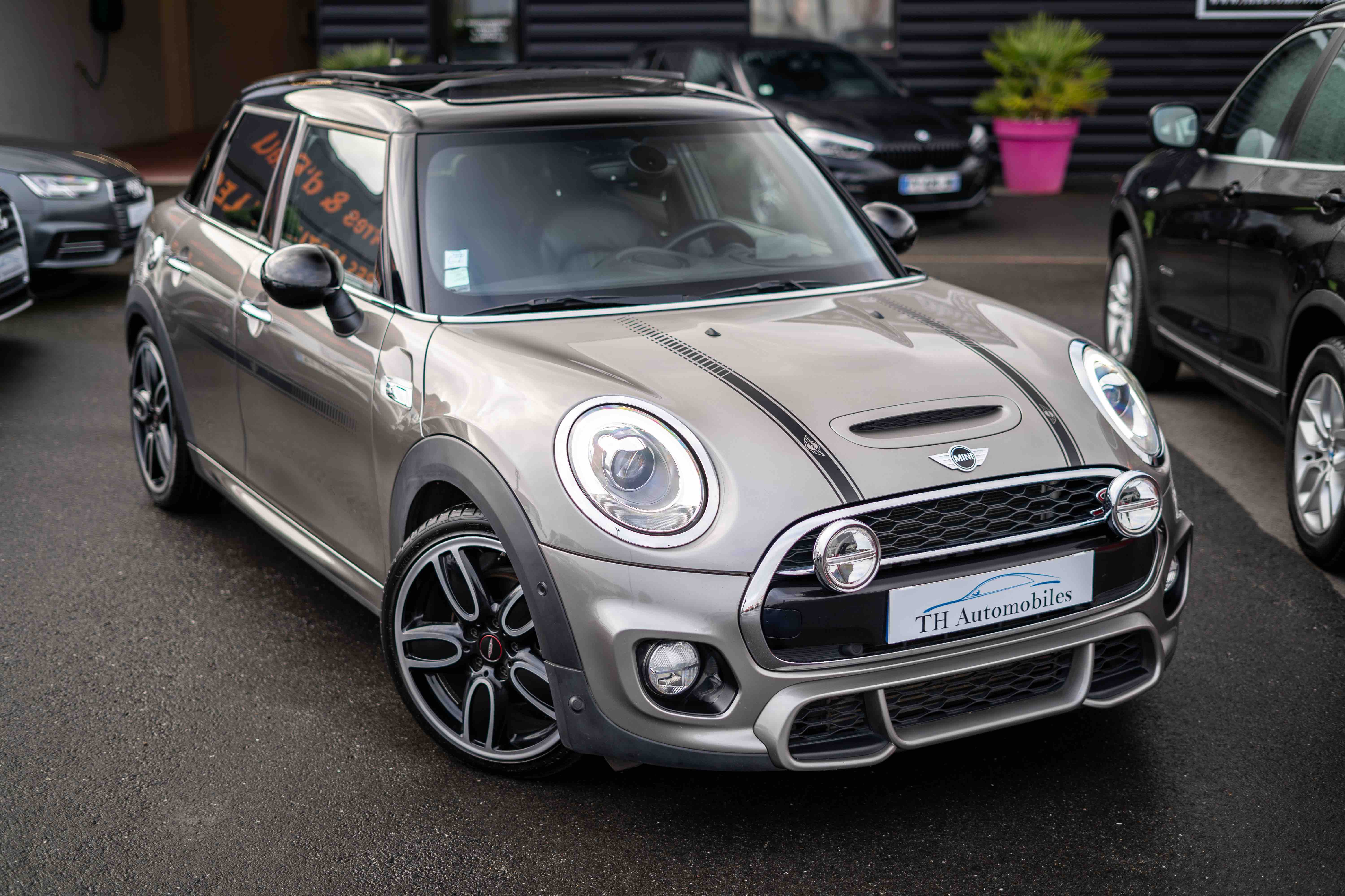 MINI III 2.0 COOPER S 192ch FINITION JOHN COOPER WORKS 5P