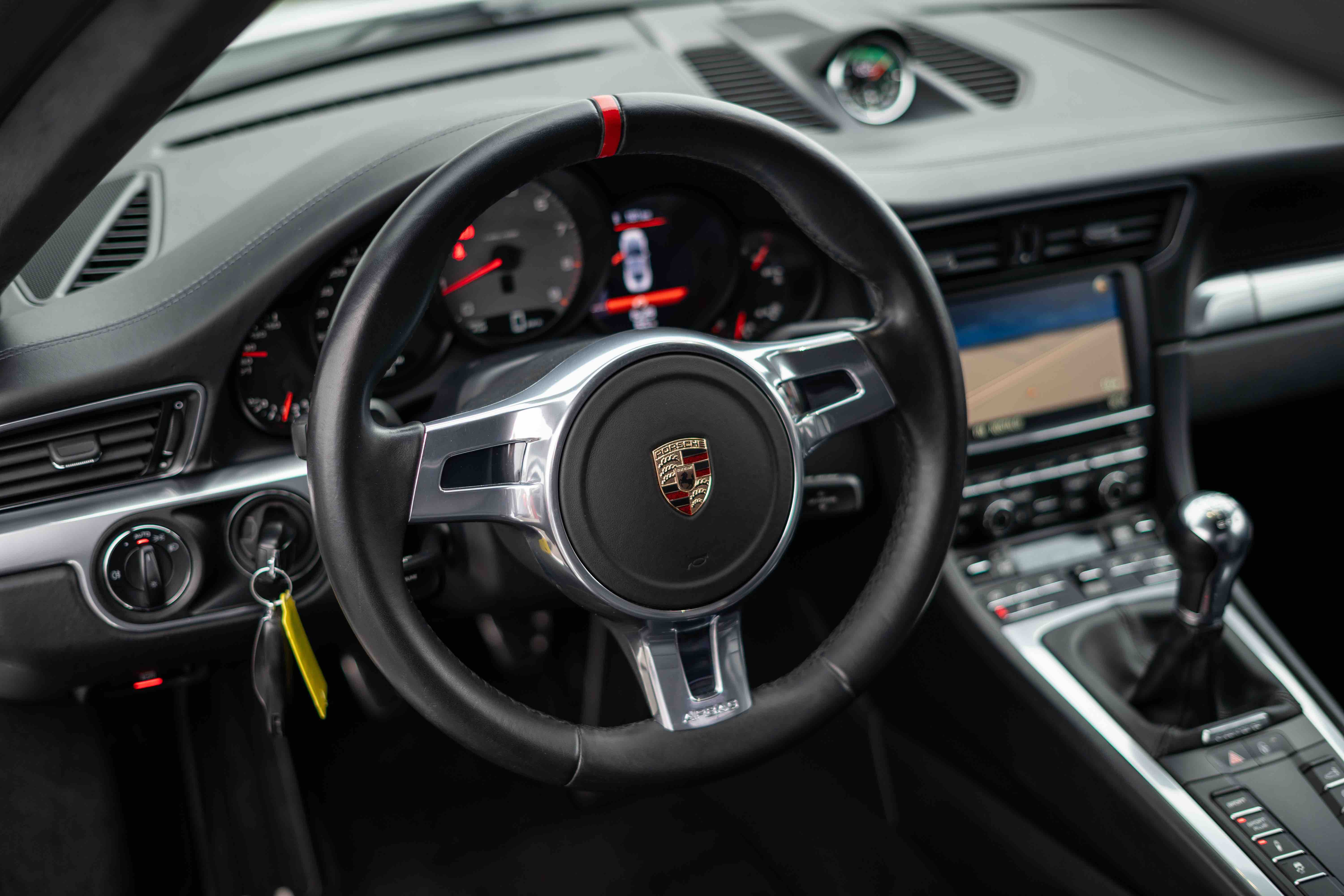 PORSCHE 911 (991) 3.8 400ch CARRERA S