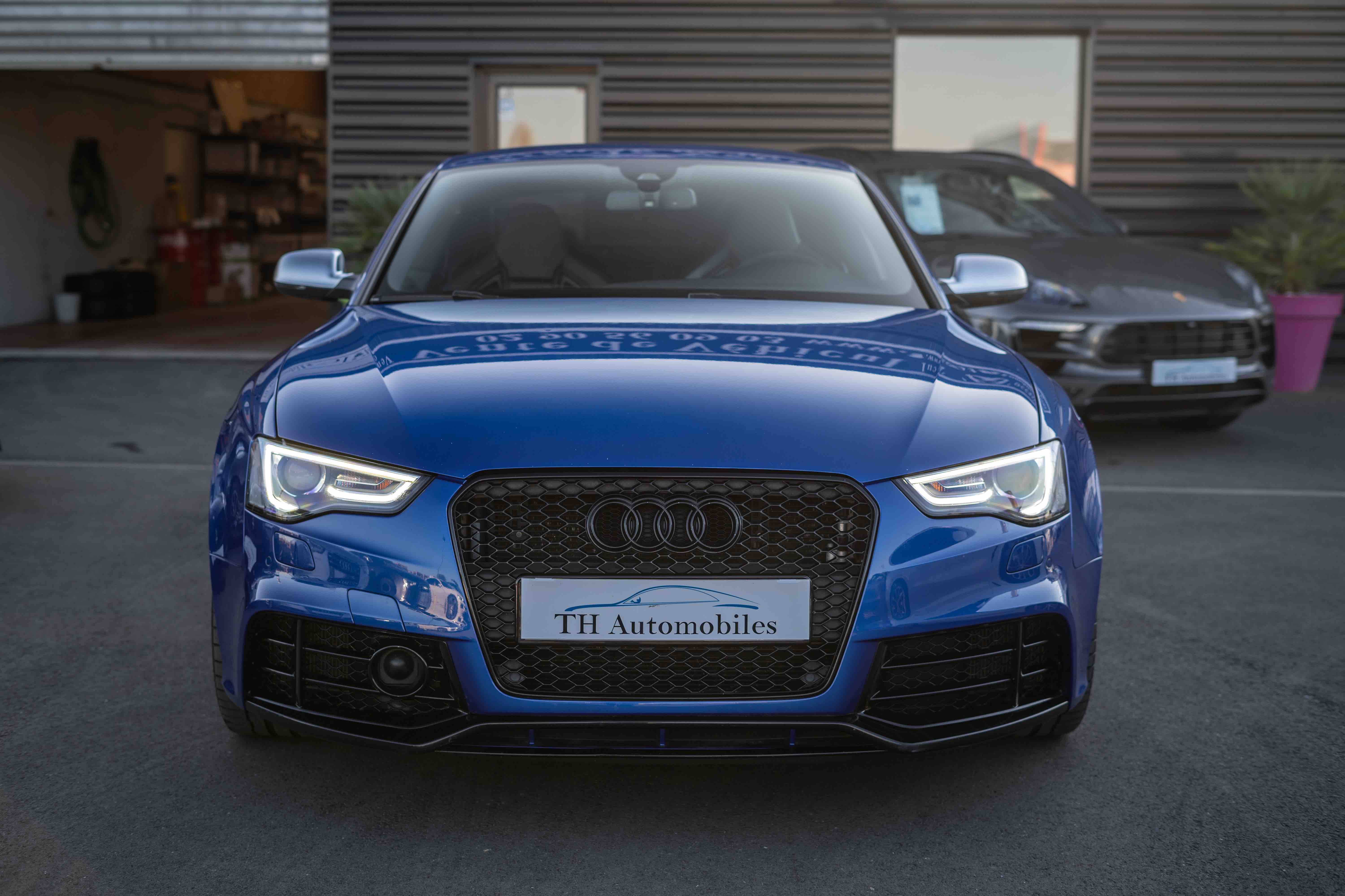 AUDI RS5 (2) 4.2 V8 450ch