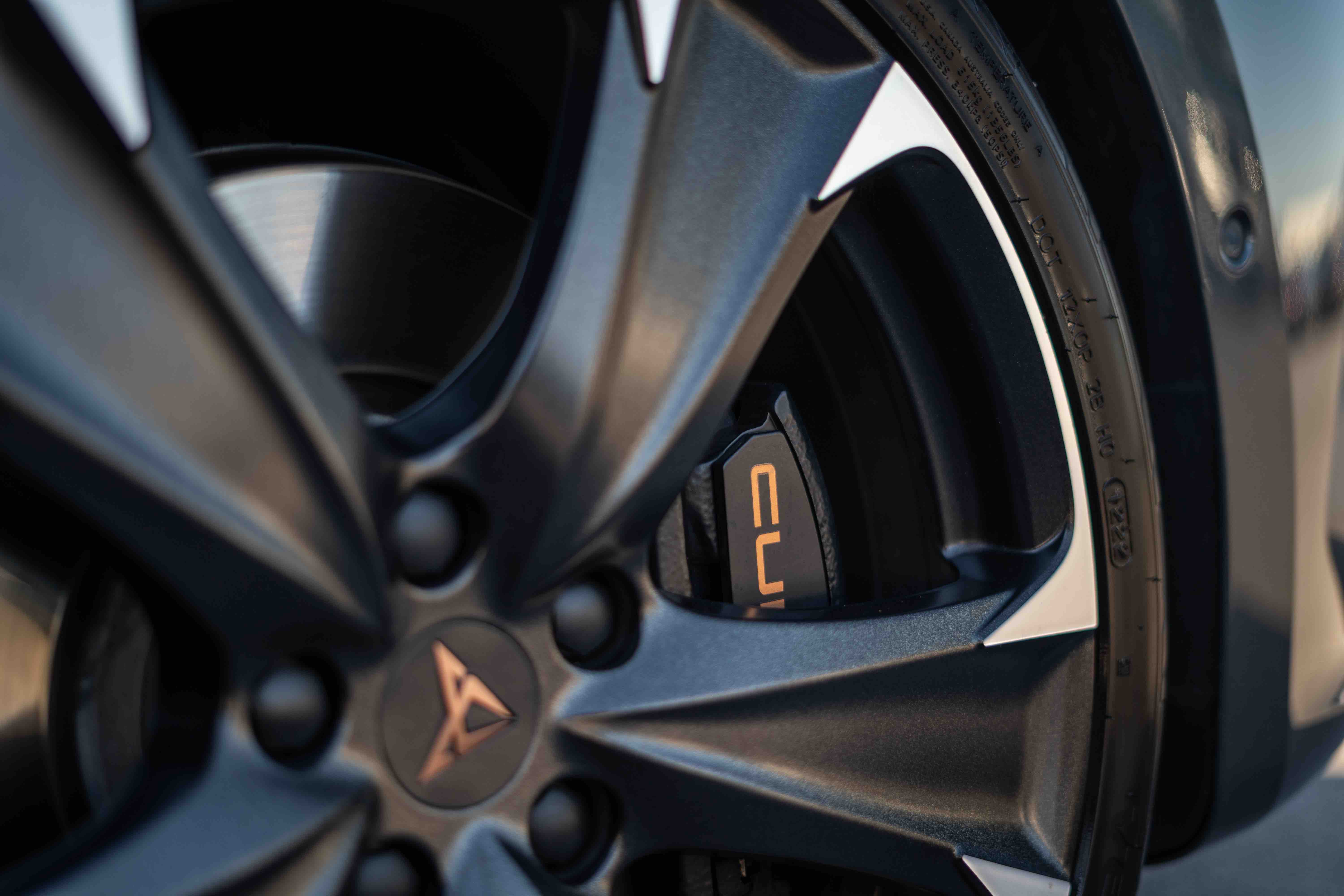 CUPRA LEON (2) 2.0 TSI 300 DSG7 VZ