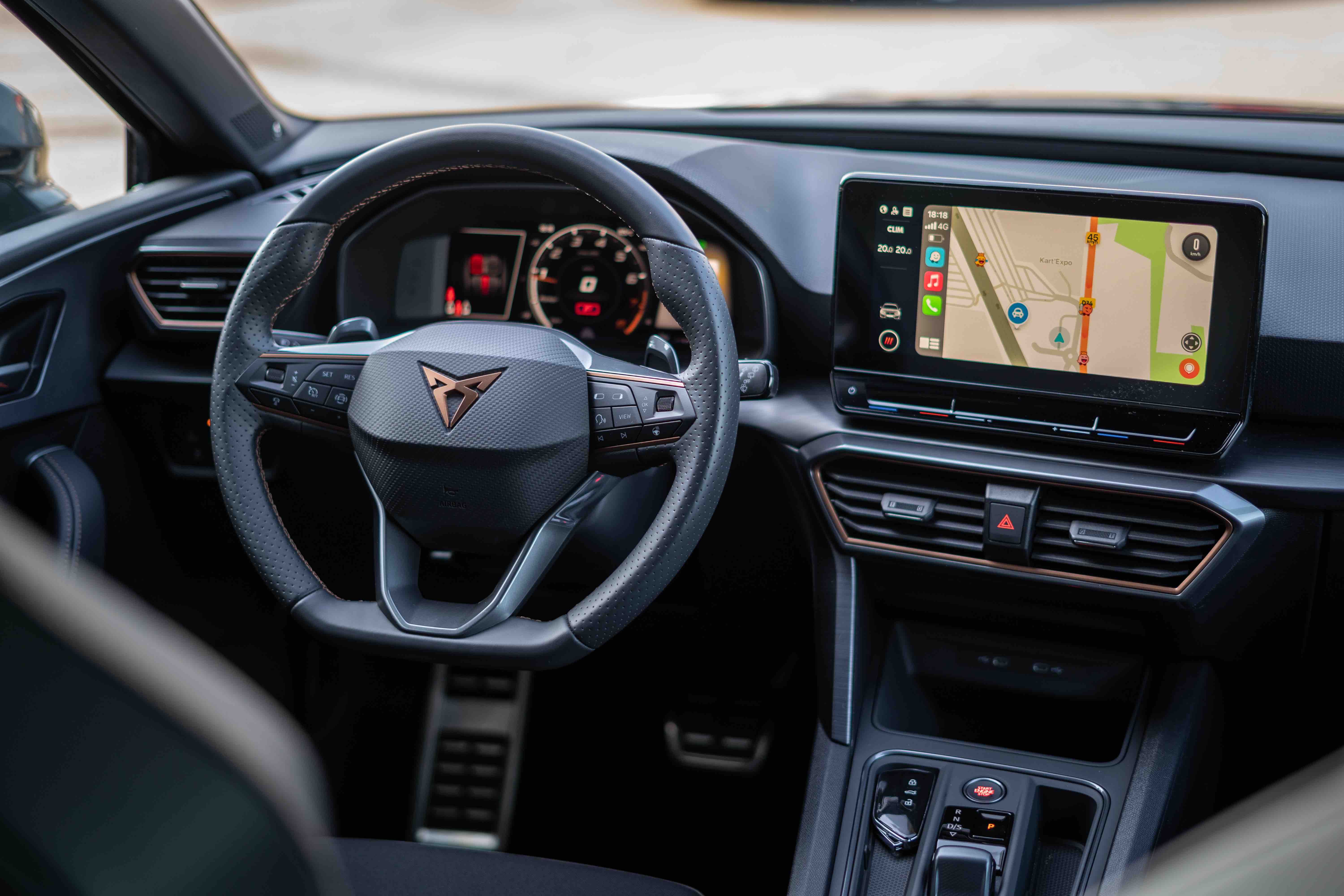 CUPRA LEON (2) 2.0 TSI 300 DSG7 VZ