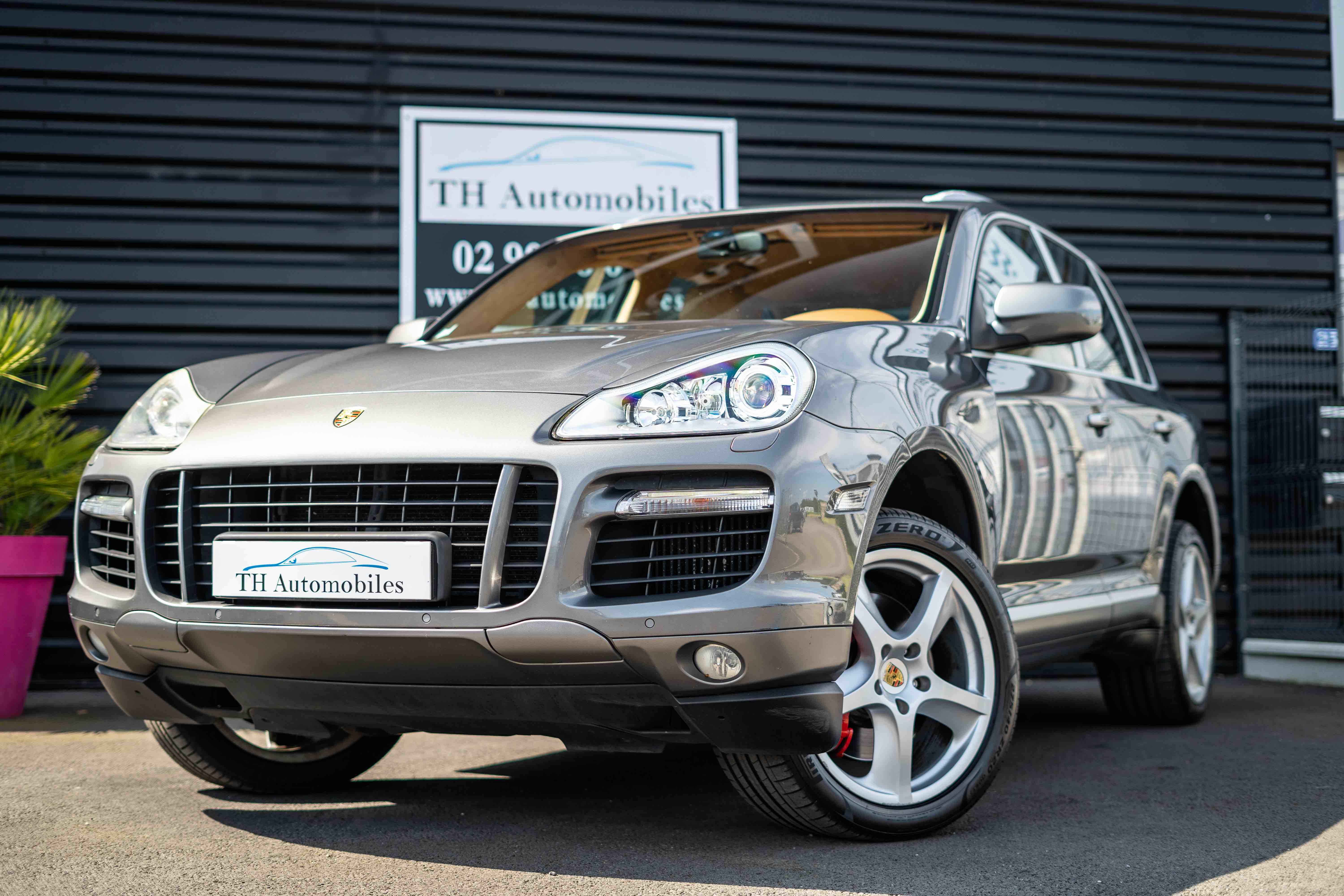 PORSCHE CAYENNE (2) 4.8 V8 500ch Turbo