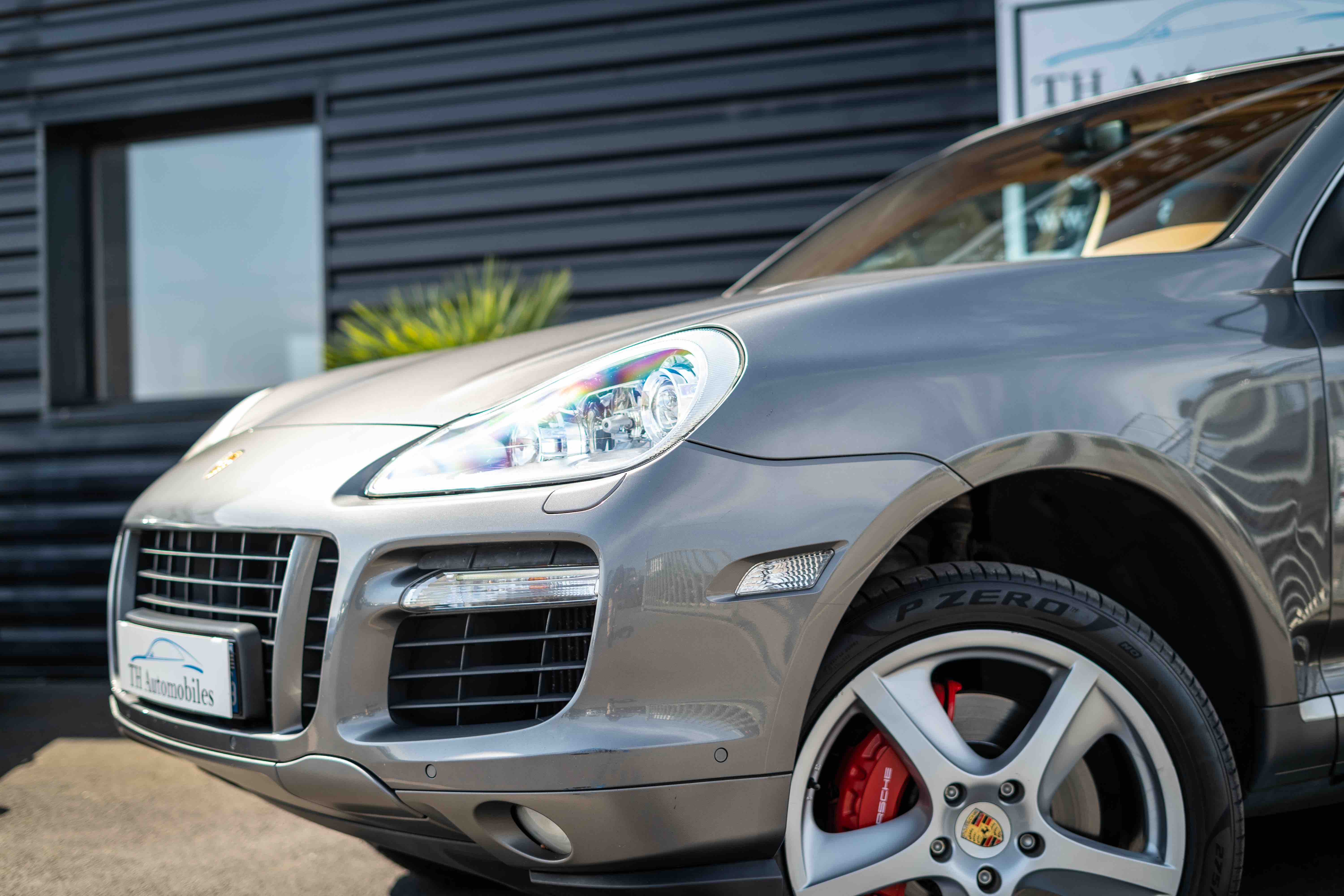 PORSCHE CAYENNE (2) 4.8 V8 500ch Turbo