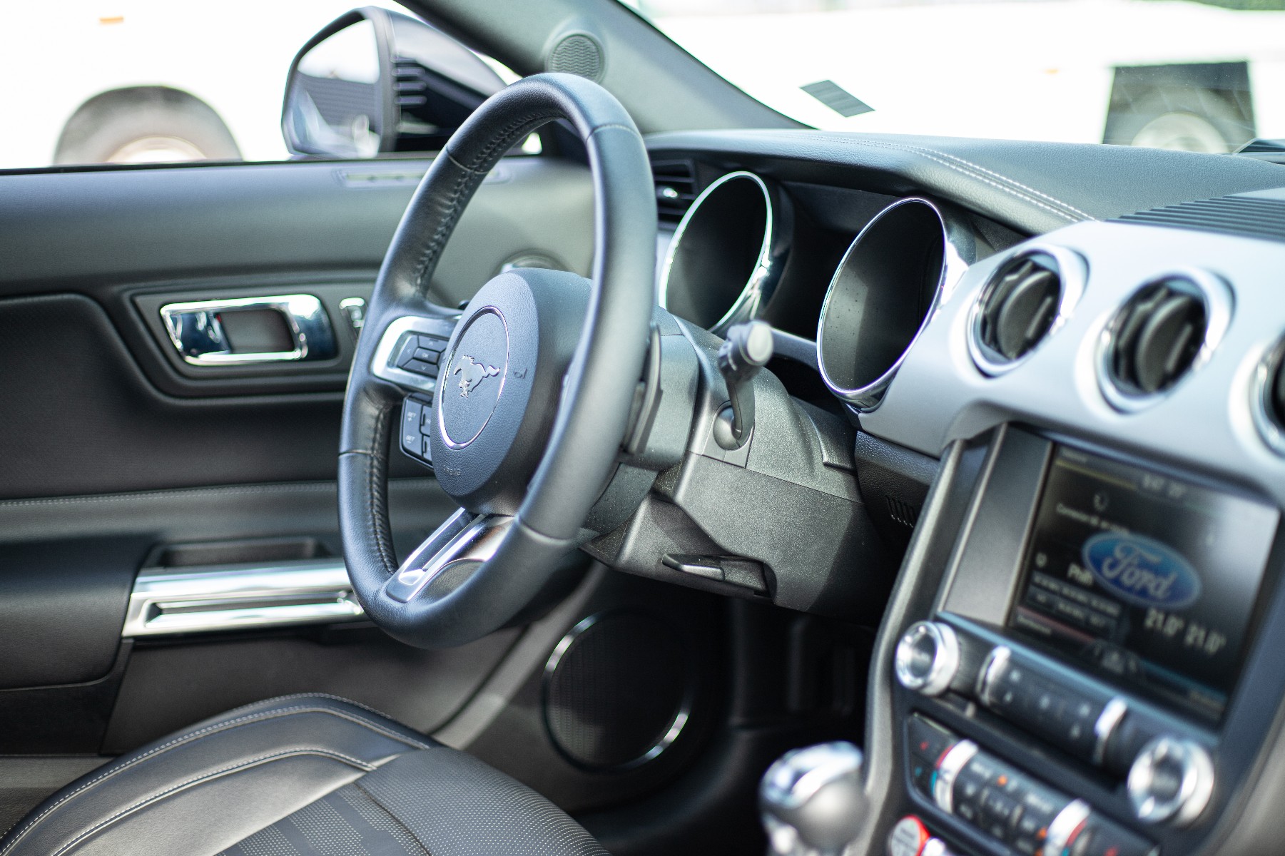 FORD MUSTANG VI FASTBACK 5.0 V8 GT BVA6 