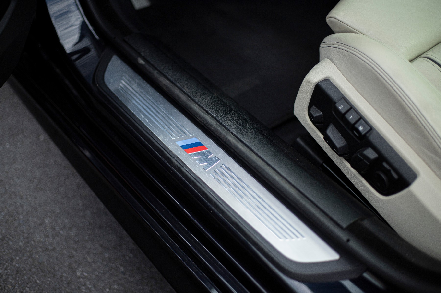 BMW SERIE 6 (F06) GRAN COUPE 650IA 450 XDRIVE EXCLUSIVE INDIVIDUAL