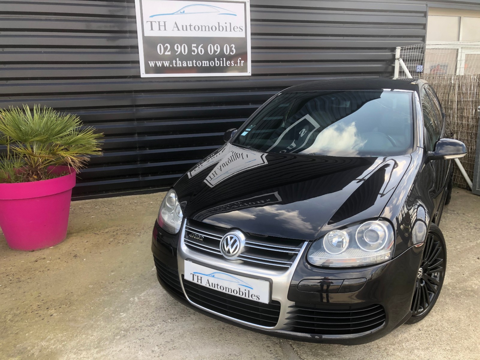 VOLKSWAGEN GOLF 5 R32