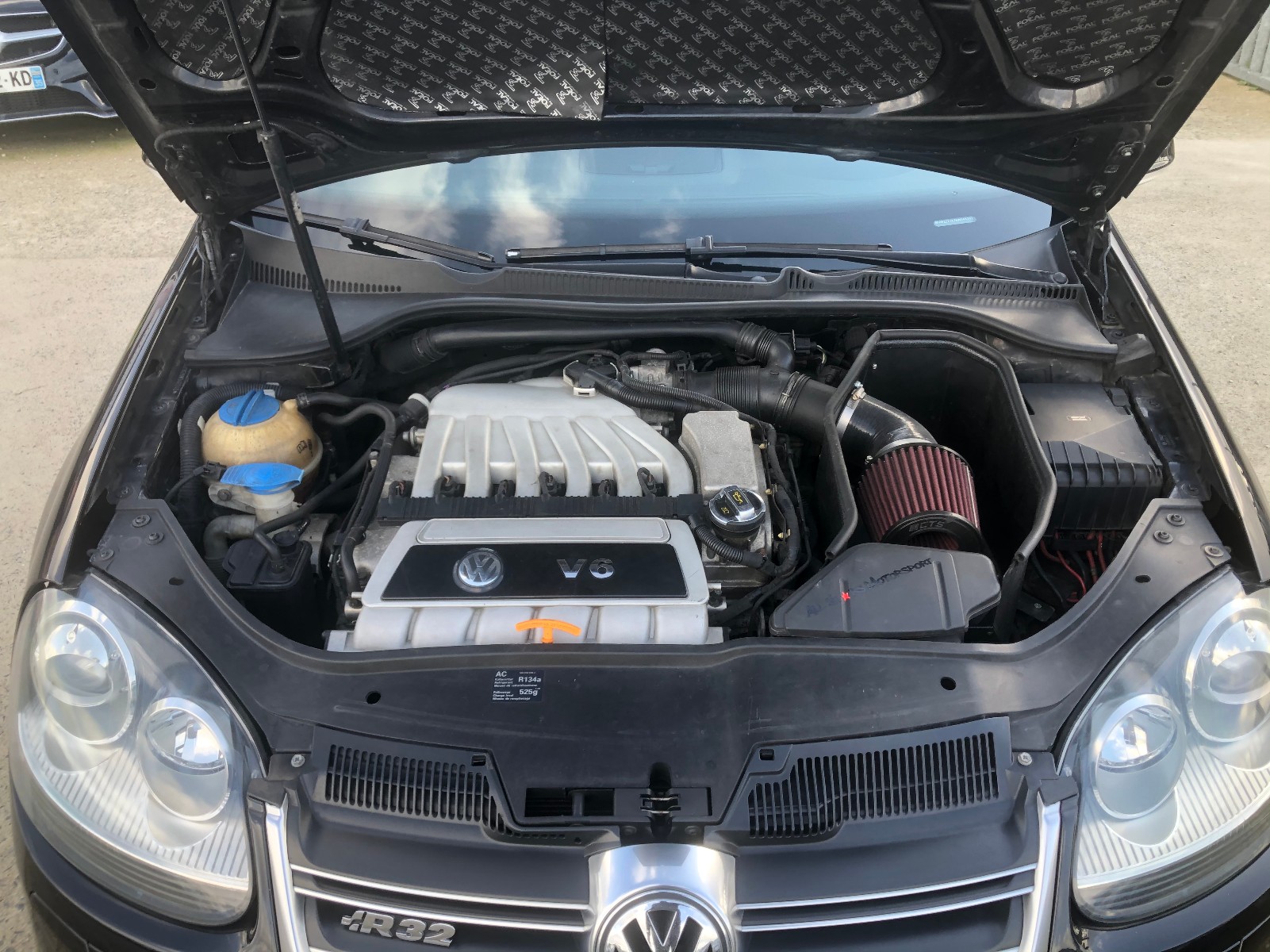 VOLKSWAGEN GOLF 5 R32