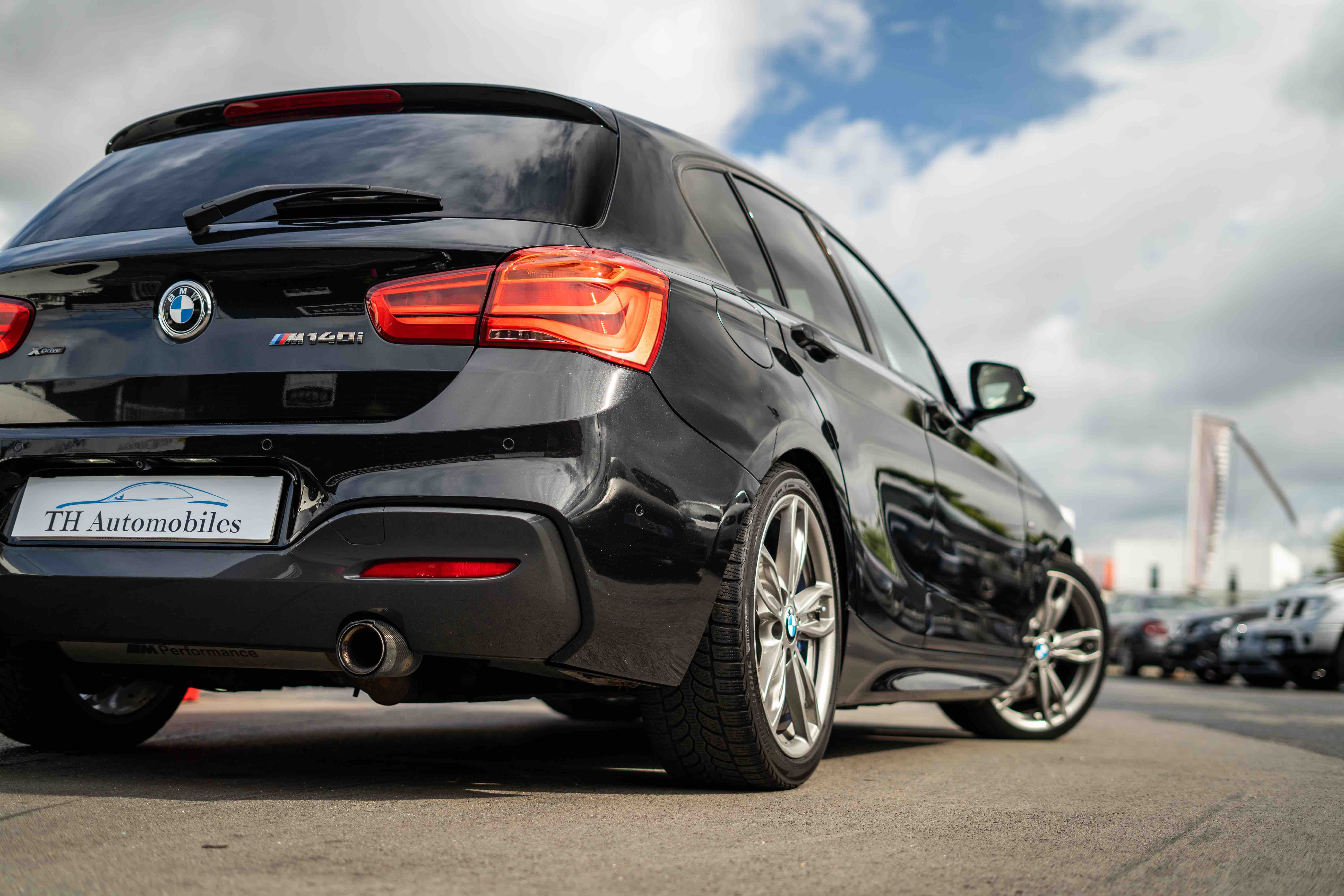 bmw-serie-1-f20-2-m140i-140i-th-automobiles