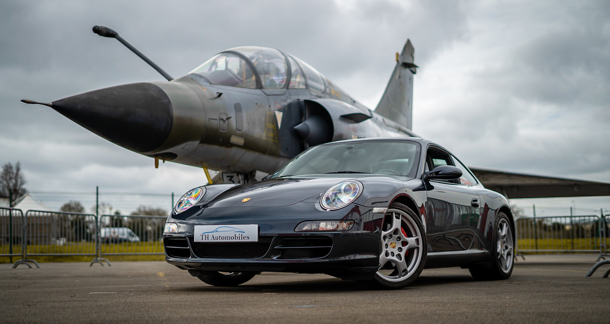 Porsche 997 et Mirage 2000